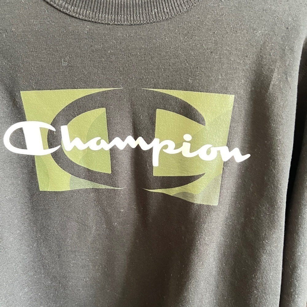 Champion black and green camo logo sweatshirt. - Picture 3 of 4